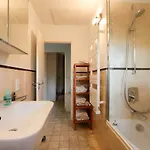 Reve De Provence Avec Jardin Et Piscine Villa