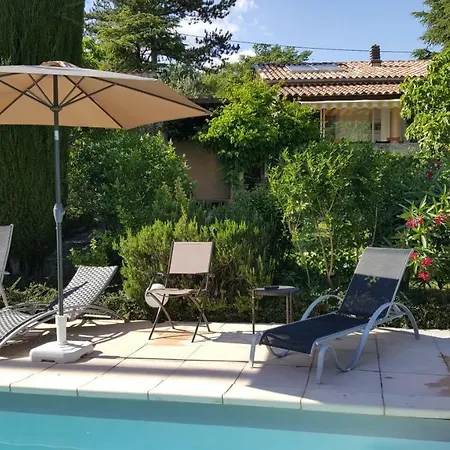 Reve De Provence Avec Jardin Et Piscine *