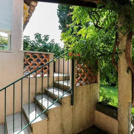 Reve De Provence Avec Jardin Et Piscine 빌라